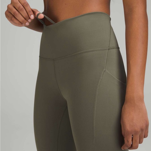 Lululemon Pace Rival Leggings Mid-rise size 8, No Piling! 22" inseam - Picture 4 of 9